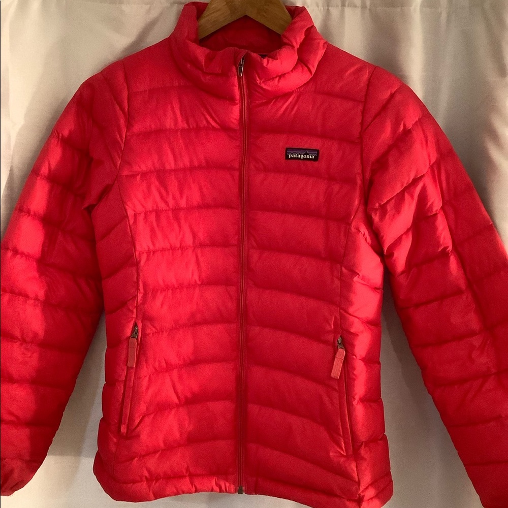 Patagonia Girls’ Sz 12/L down ‘sweater,’ fuchsia